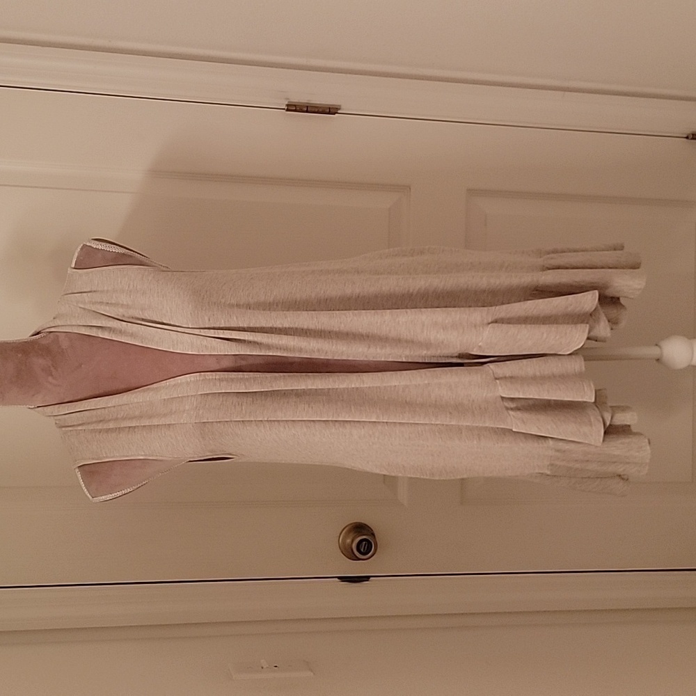 Pleione Size M Heathered Oatmeal Color Sleeveless Cardigan / Shrug, EUC